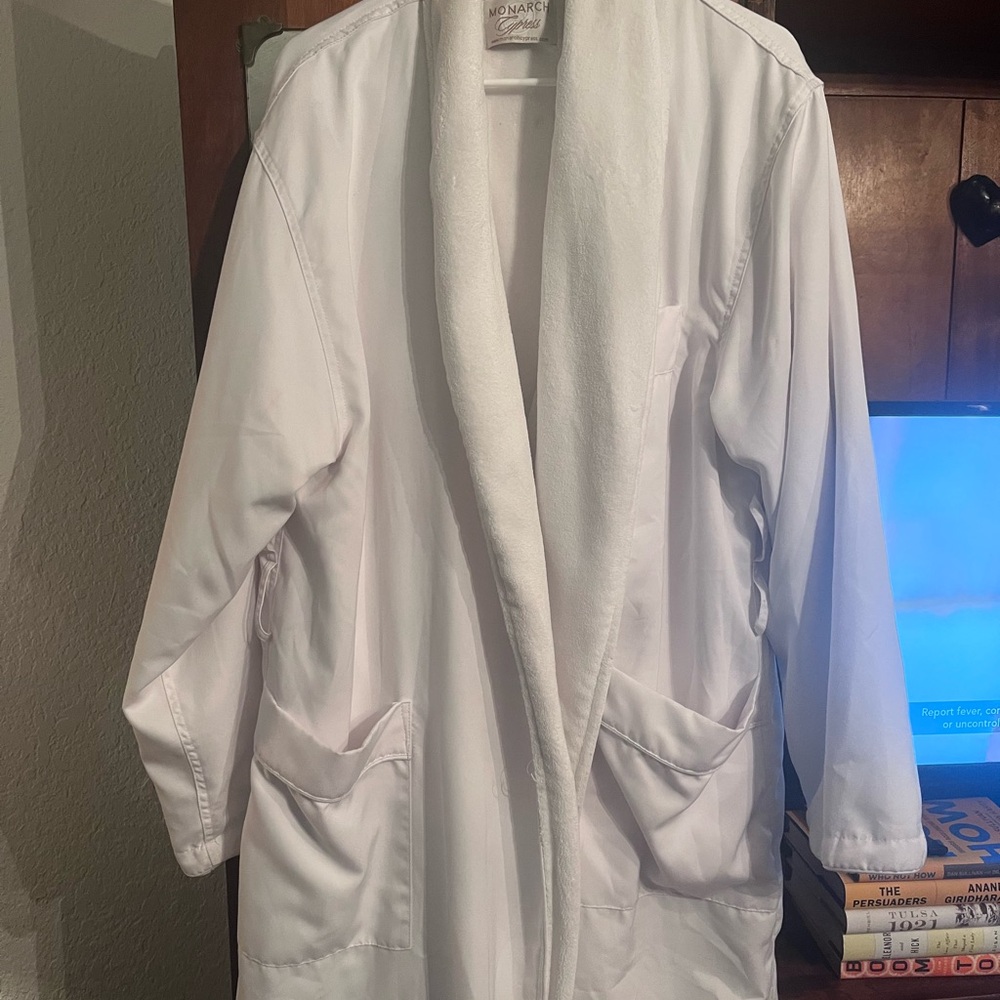 Monarch cypress spa robe